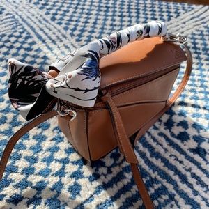 Meet your Posher, Jenny